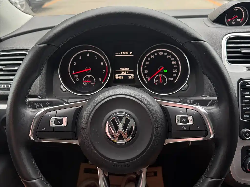 Volkswagen Scirocco — миниатюра 8