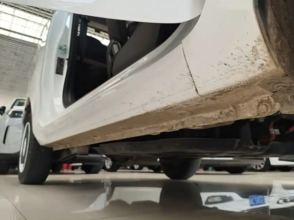 Wuling MINIEV — миниатюра 21