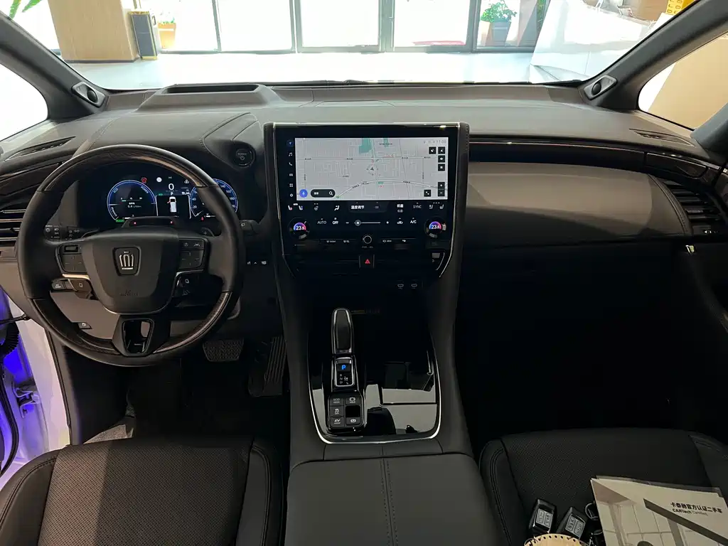 Toyota Vellfire — миниатюра 8
