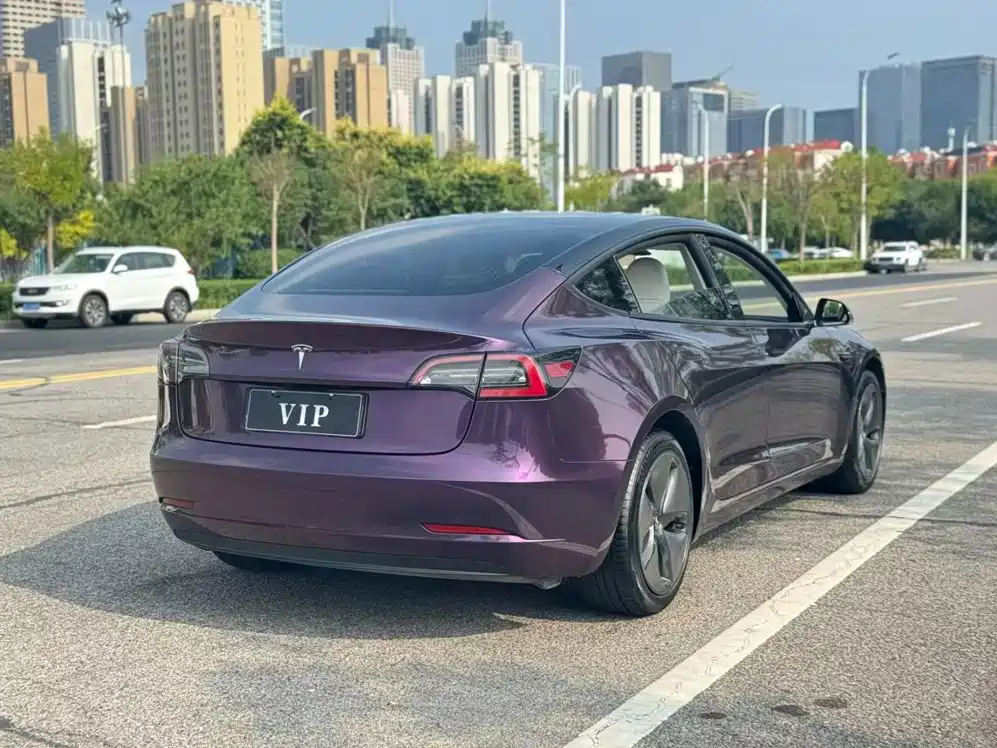 Tesla Model 3 — миниатюра 9