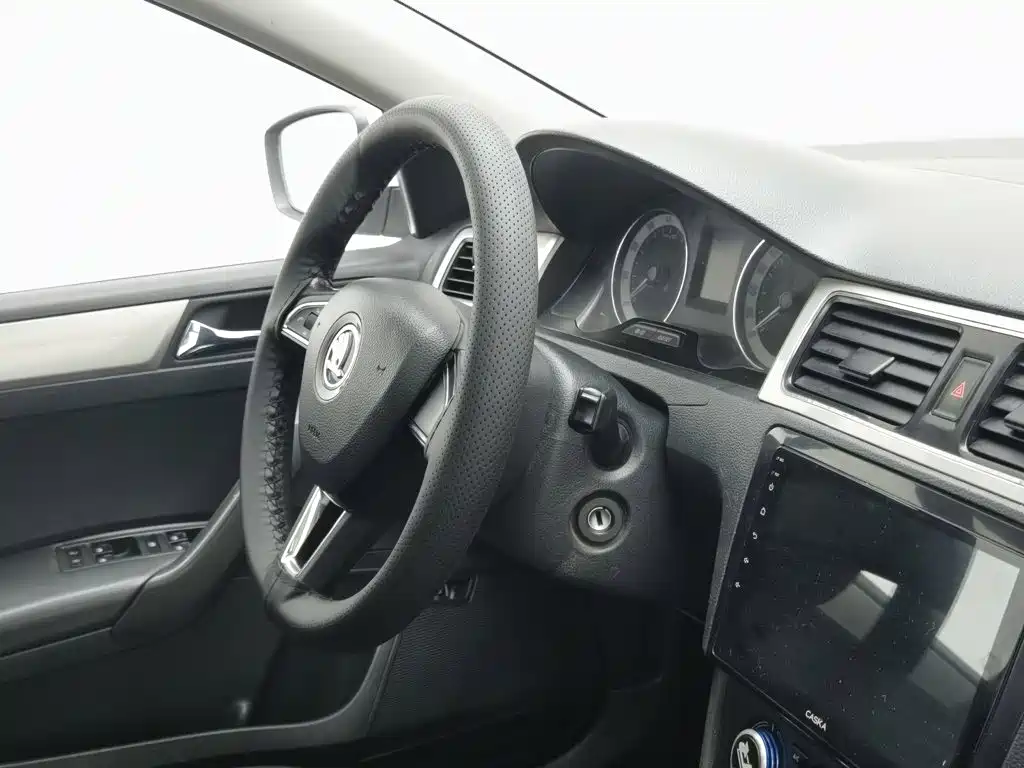 Skoda Rapid — миниатюра 22