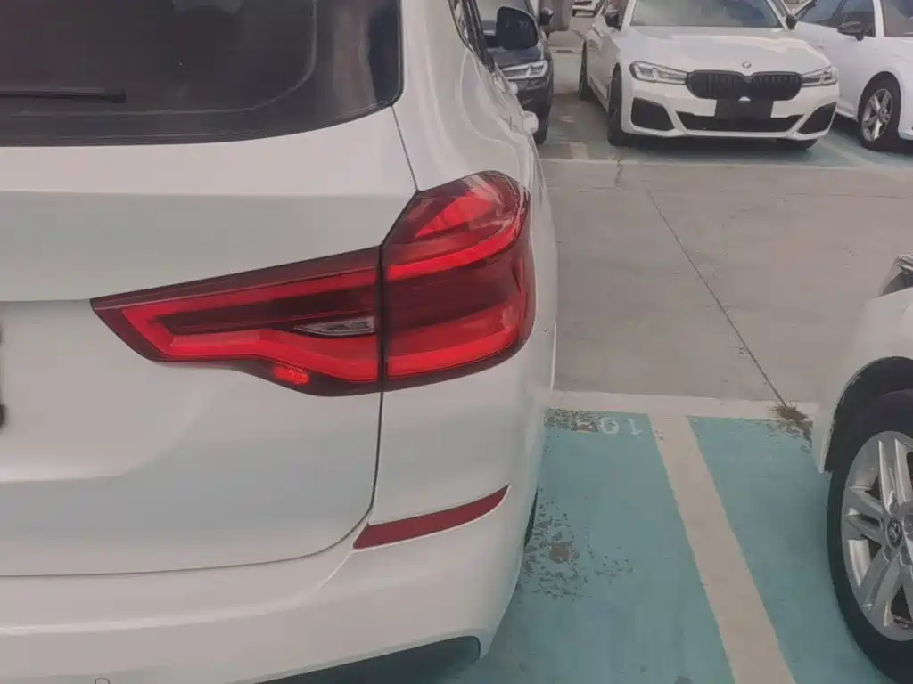 BMW X3 — миниатюра 8