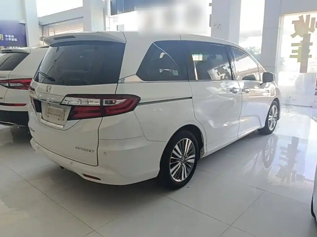 Honda Odyssey — миниатюра 7