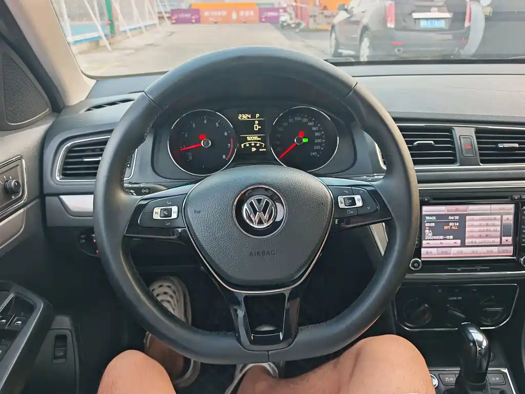 Volkswagen Lavida — миниатюра 14