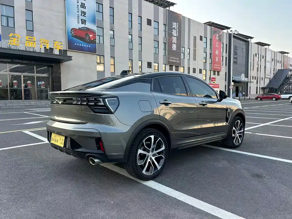 Lynk & Co 05 — миниатюра 17