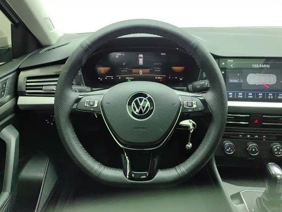 Volkswagen Lavida — миниатюра 15