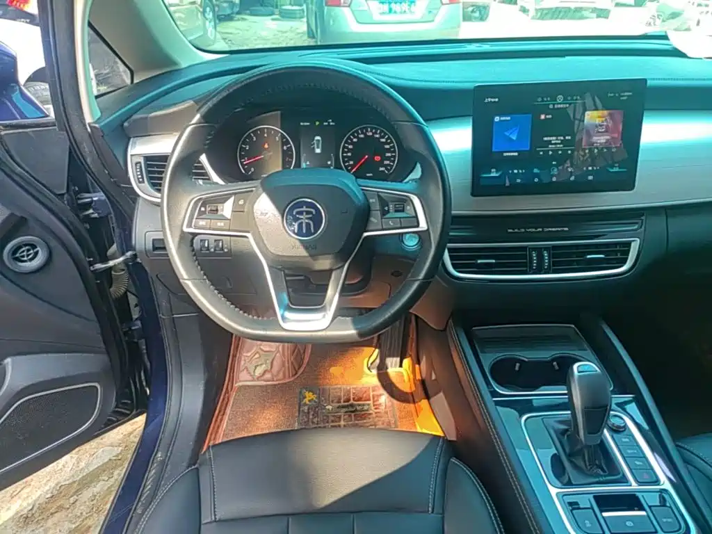 BYD MAX — миниатюра 11