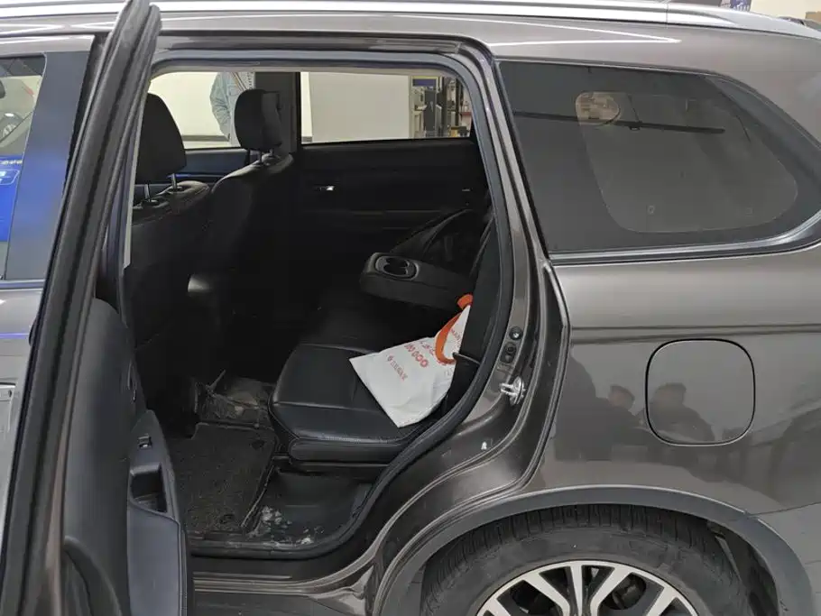 Mitsubishi Outlander — миниатюра 11