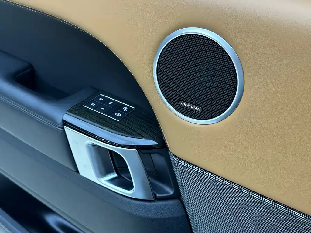 Land Rover Sport — миниатюра 14
