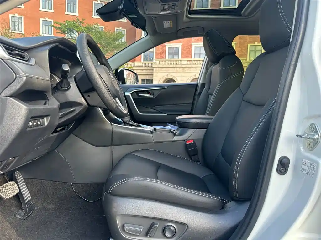 Toyota RAV4 2020 2.0L CVT