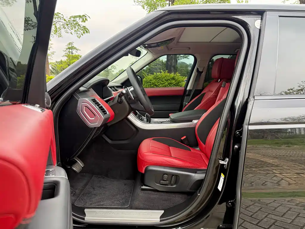 Land Rover Range Rover Sport 2019 3.0 L6 HSE DYNAMIC