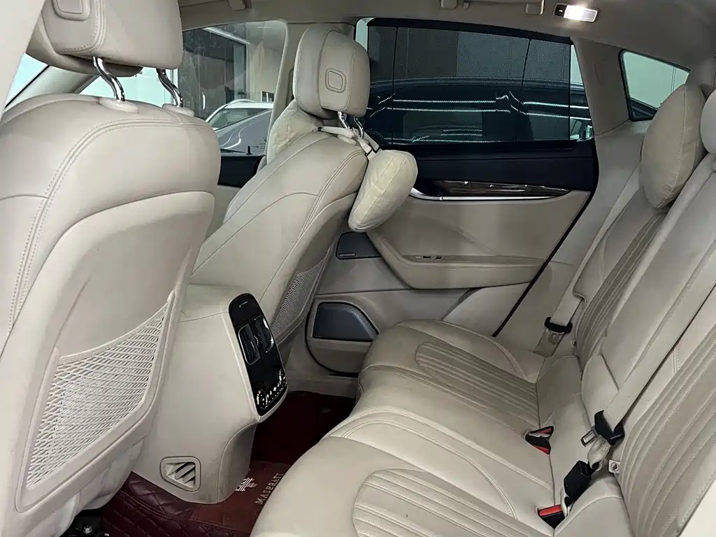 Maserati Levante — миниатюра 4