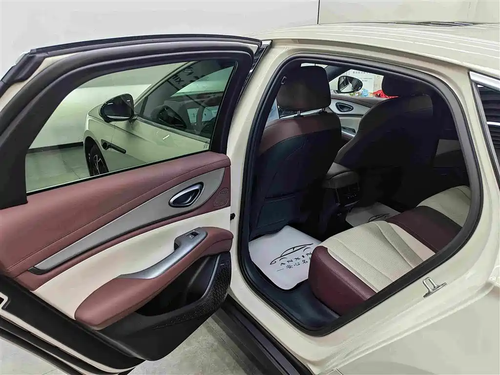 BYD Seal 07 DM-i — миниатюра 13