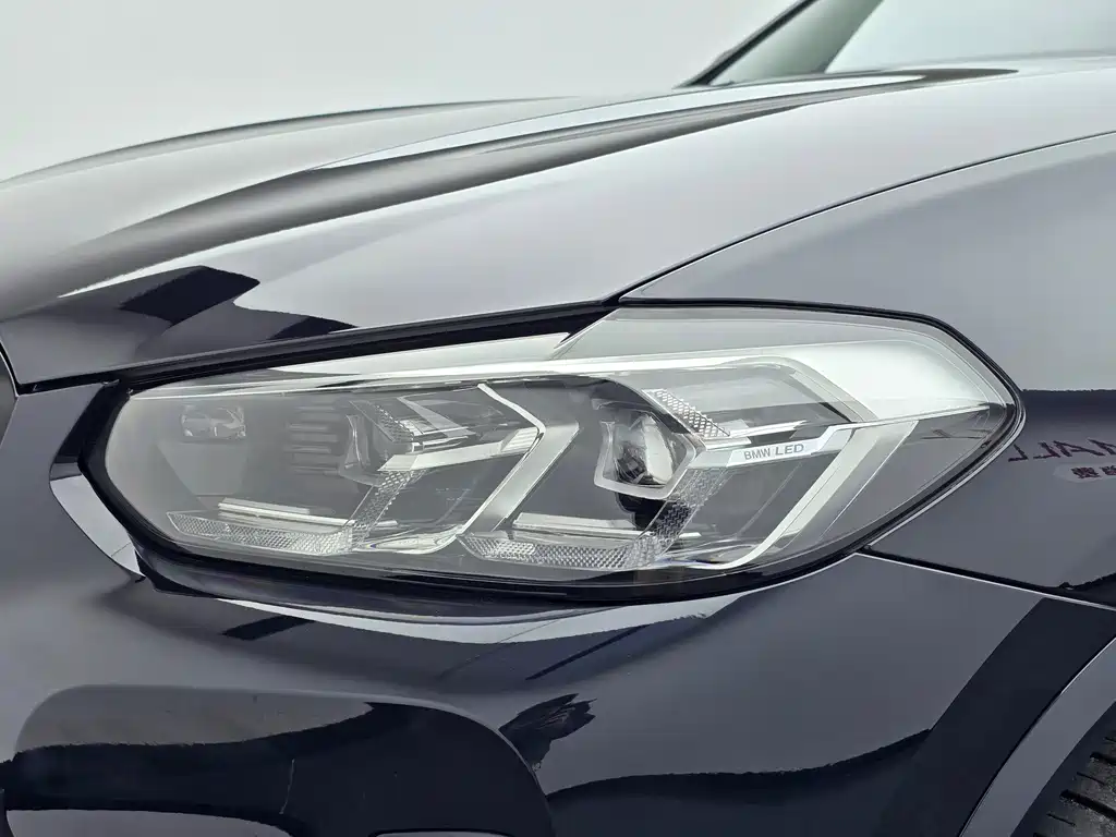 BMW X3 — миниатюра 8