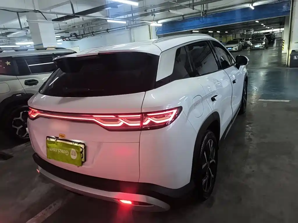 BYD L DM-i — миниатюра 7