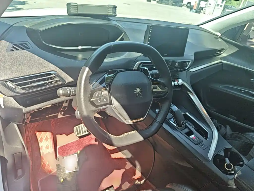 Peugeot 4008 — миниатюра 10