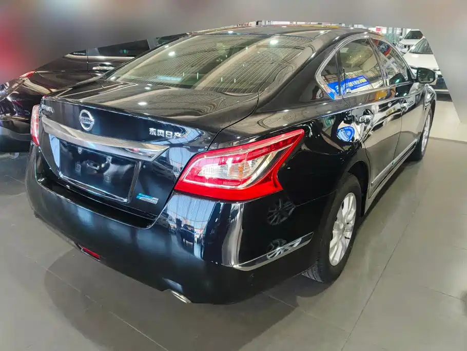 Nissan Teana — миниатюра 3