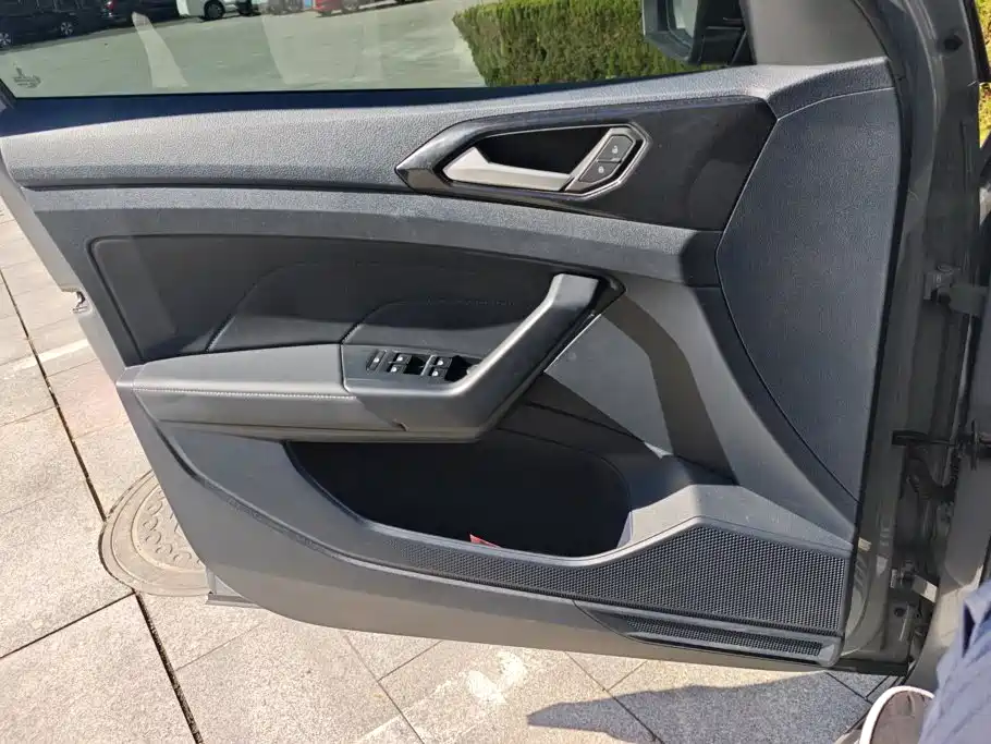 Volkswagen Tharu — миниатюра 7