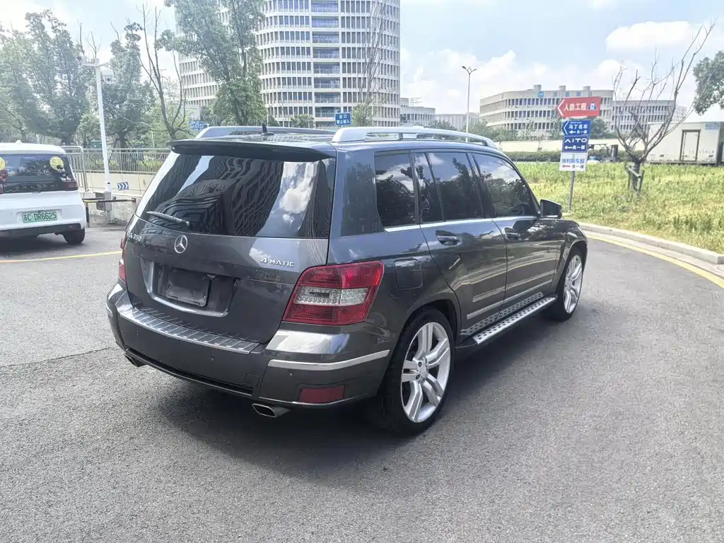 Mercedes-Benz GLK-Class (Import) — миниатюра 7