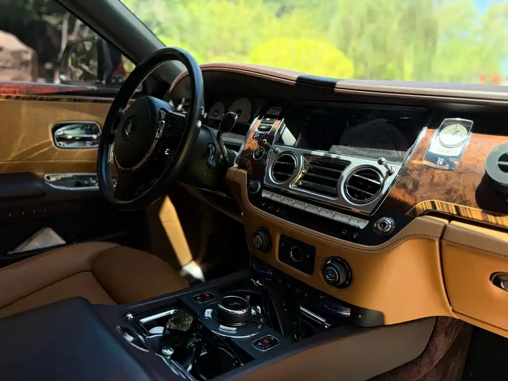 Rolls-Royce Ghost — миниатюра 14