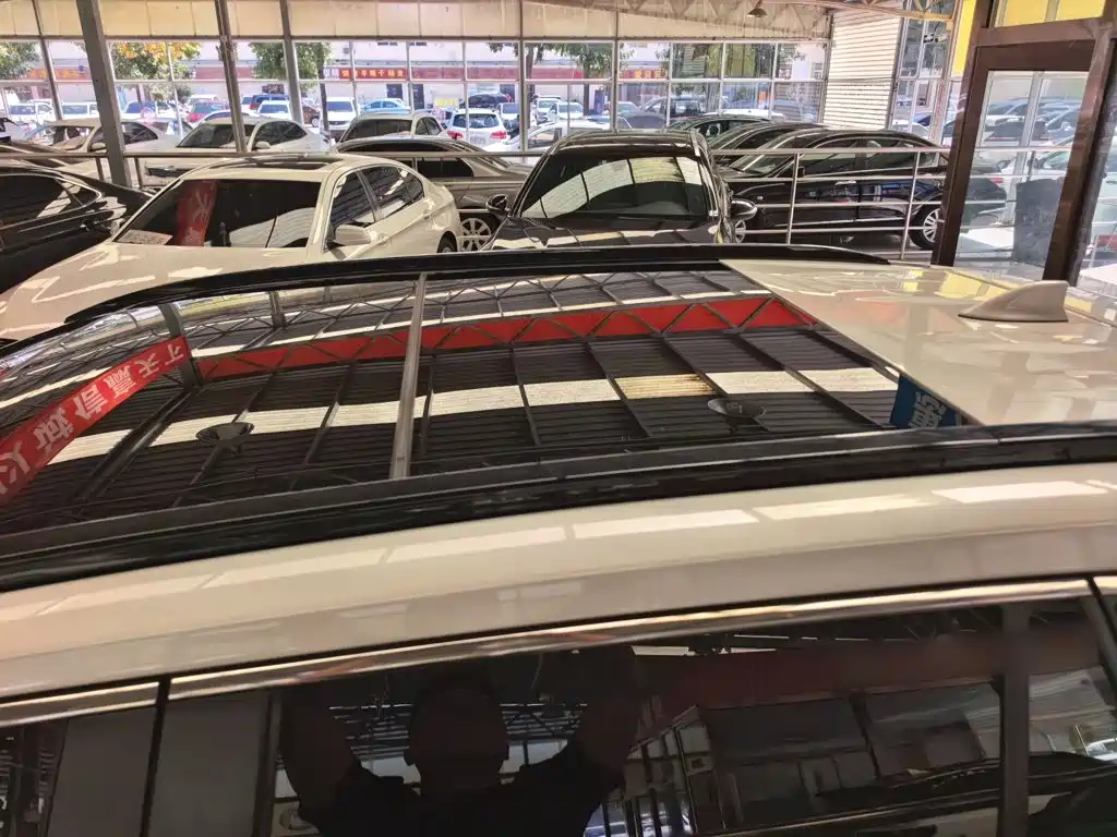 Toyota RAV4 — миниатюра 14