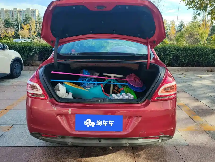 Peugeot 308 — миниатюра 4