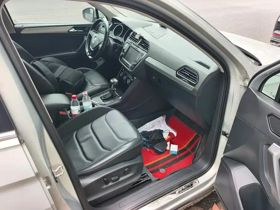 Volkswagen Tiguan L — миниатюра 8