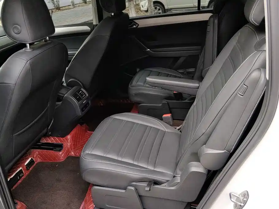 Volkswagen Touran — миниатюра 11