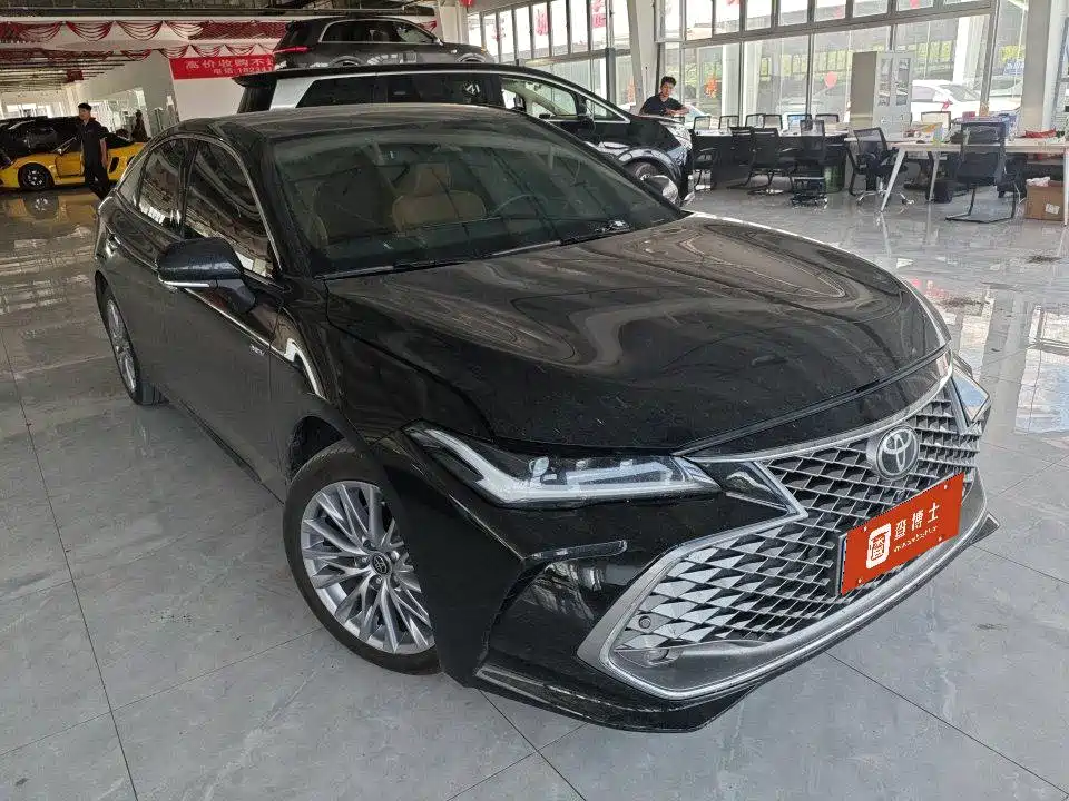 Toyota Avalon 2024 2.5L XLE Luxury