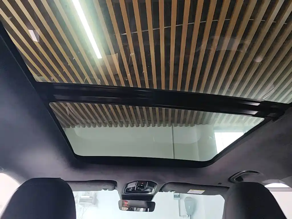 Geely Xingyue L — миниатюра 18