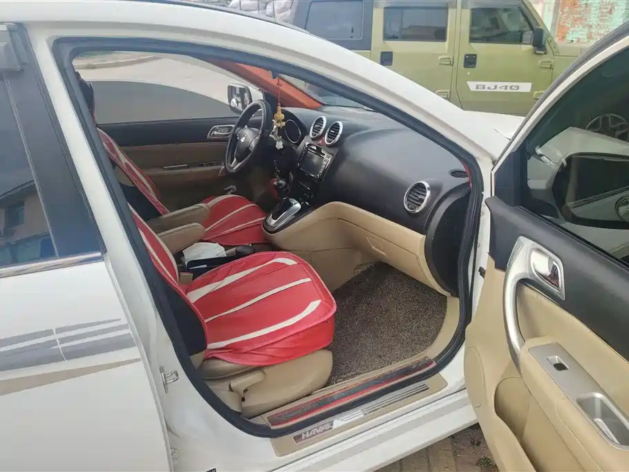 Haval H6 2012 2.4L AT Luxury