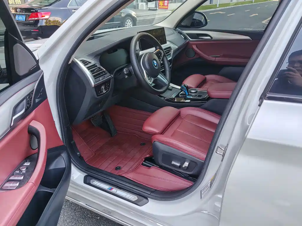 BMW iX3 — миниатюра 5