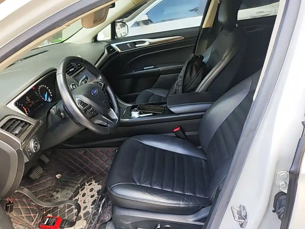 Ford Mondeo — миниатюра 15