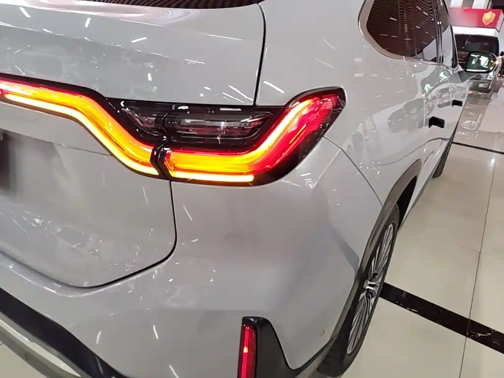 NIO EC6 — миниатюра 8
