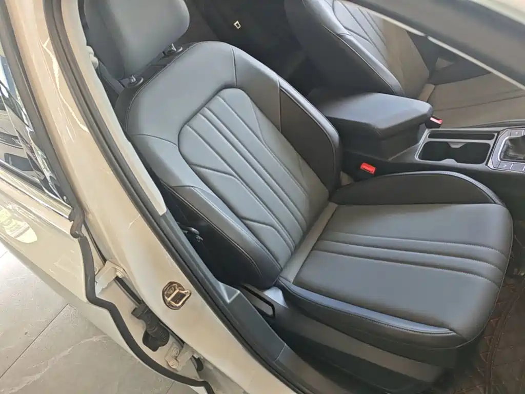 Volkswagen Sagitar — миниатюра 25