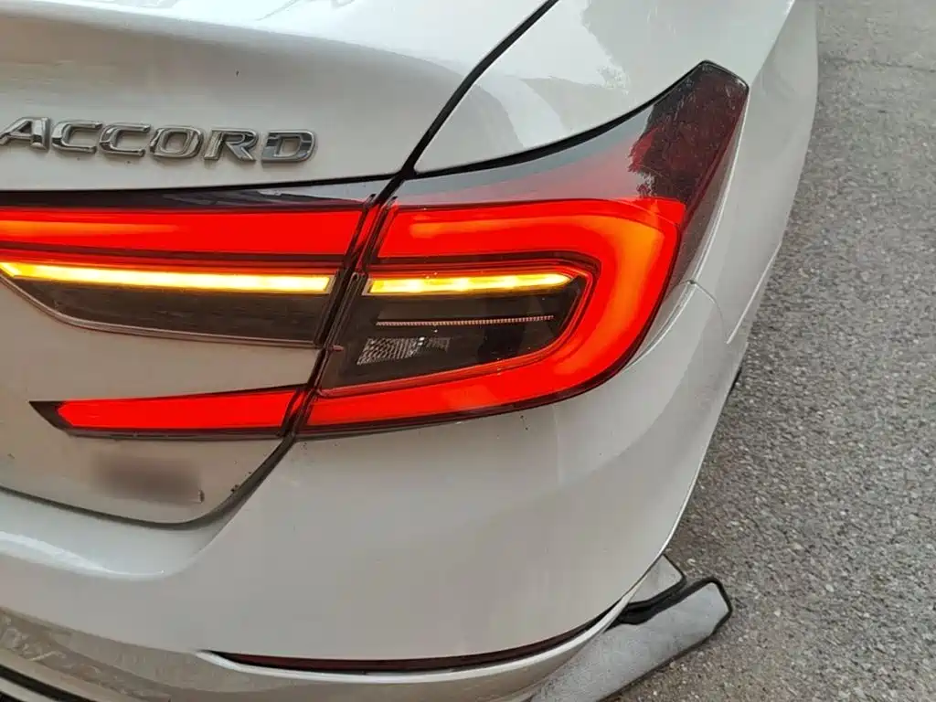 Honda Accord — миниатюра 8