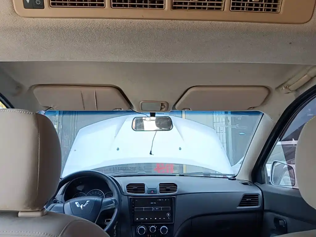 Wuling Hongguang — миниатюра 18