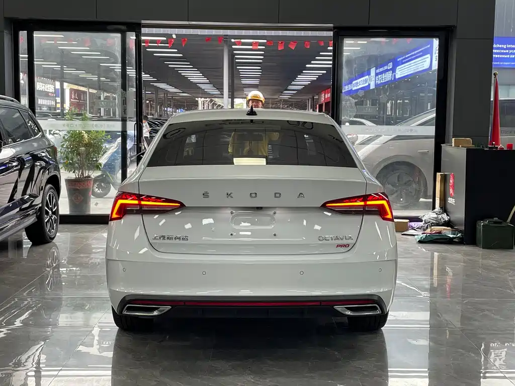 Skoda Octavia — миниатюра 16