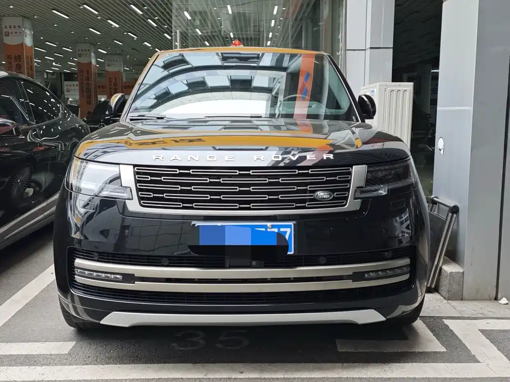 Land Rover Range Rover 2023 3.0 L6 400PS Long Wheelbase