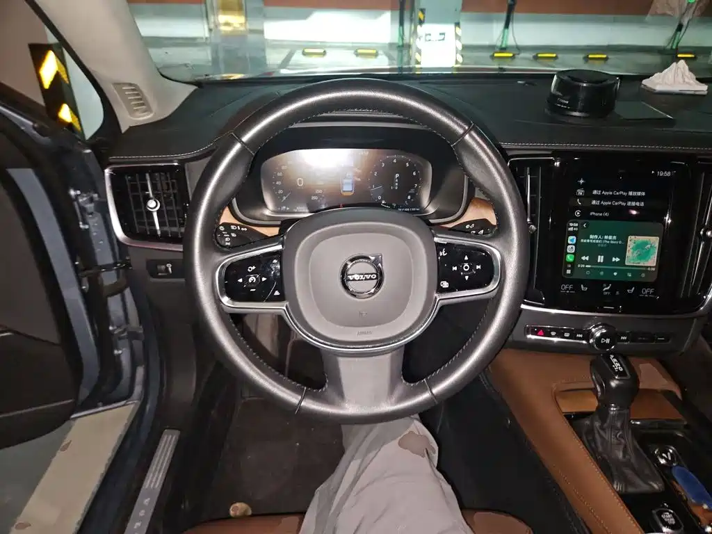 Volvo S90 — миниатюра 11