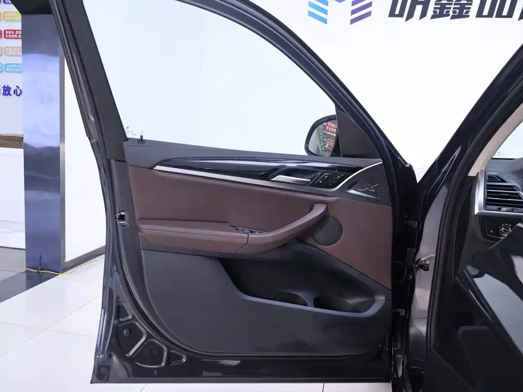 BMW X3 — миниатюра 19