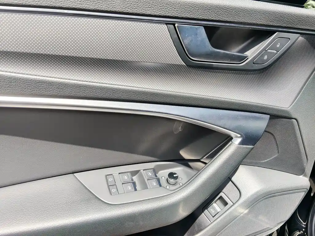 Audi A6L — миниатюра 14