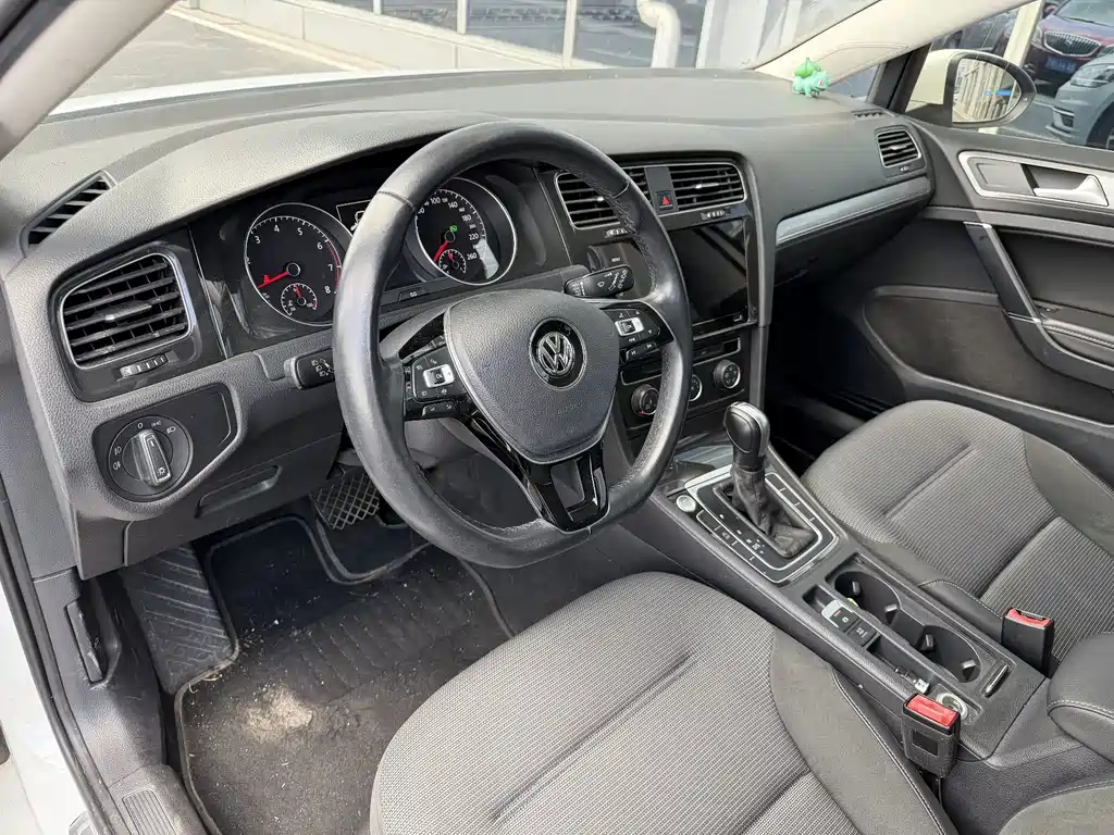 Volkswagen Golf — миниатюра 5