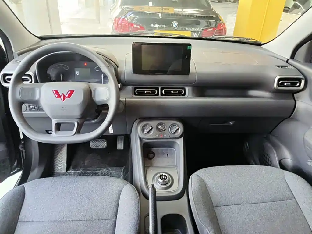 Wuling Hongguang EV — миниатюра 10