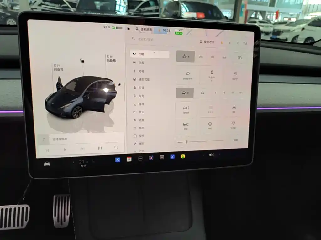 Tesla Model Y — миниатюра 13