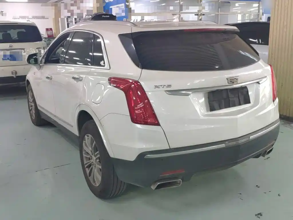Cadillac XT5 — миниатюра 5
