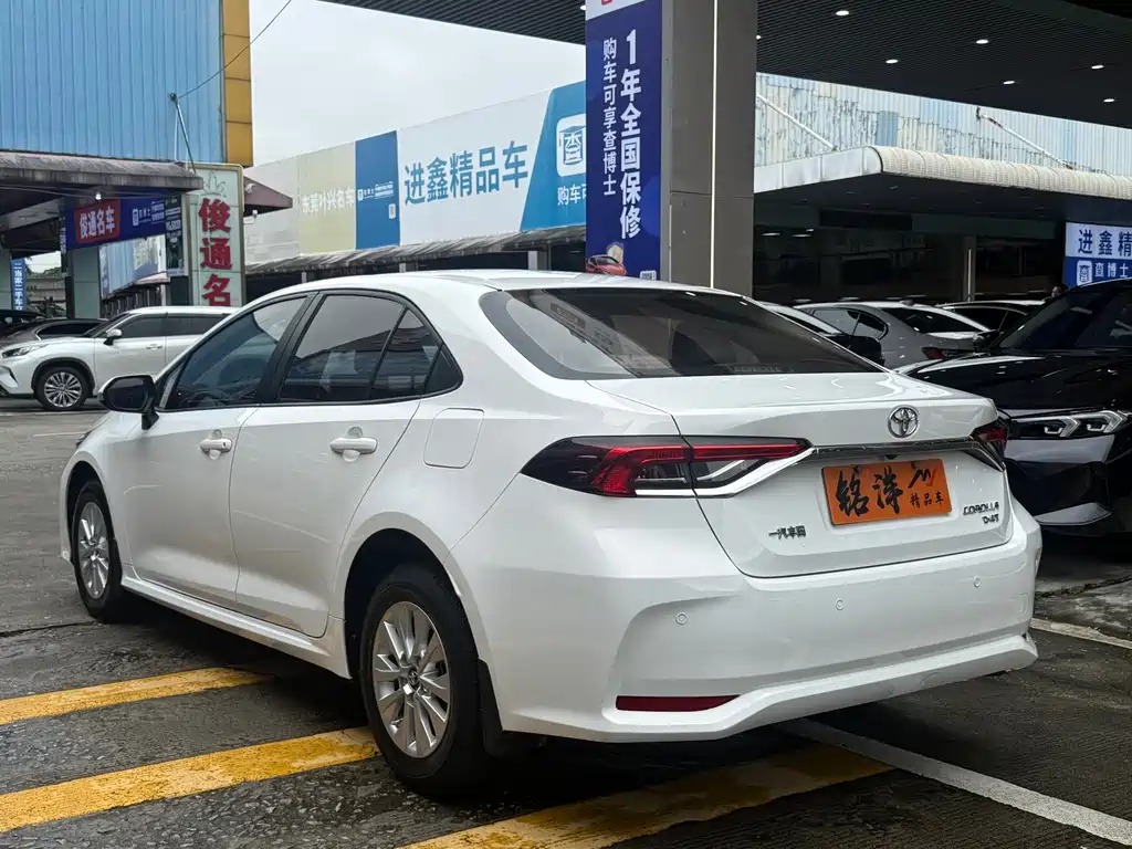 Toyota Corolla — миниатюра 6