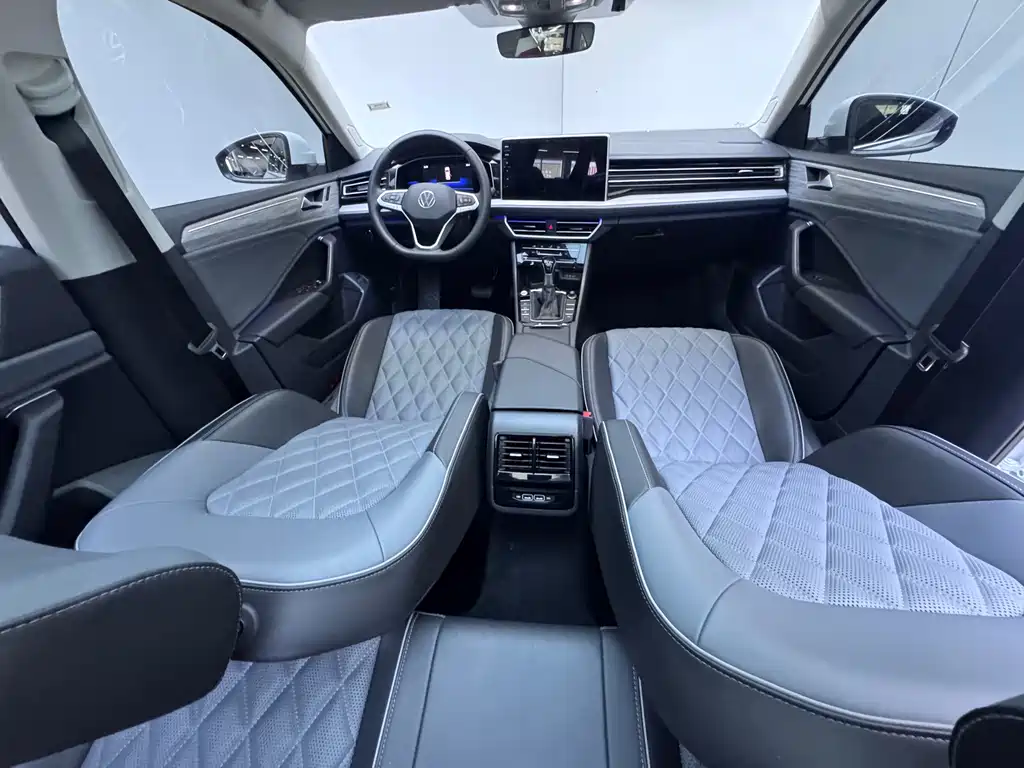 Volkswagen Sagitar 2023 280TSI DSG