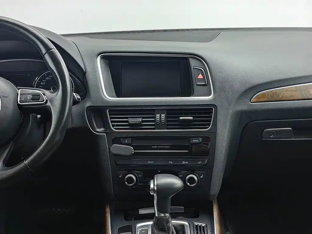 Audi Q5 — миниатюра 12
