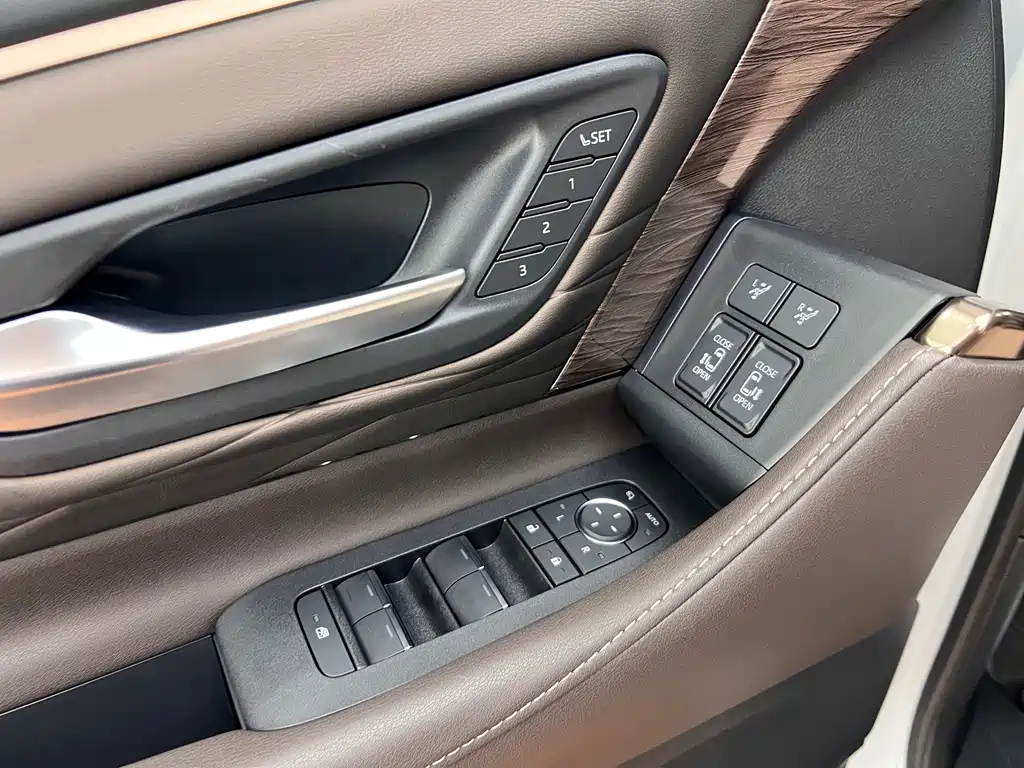 Toyota Alphard — фотографии объявления, Фото 16